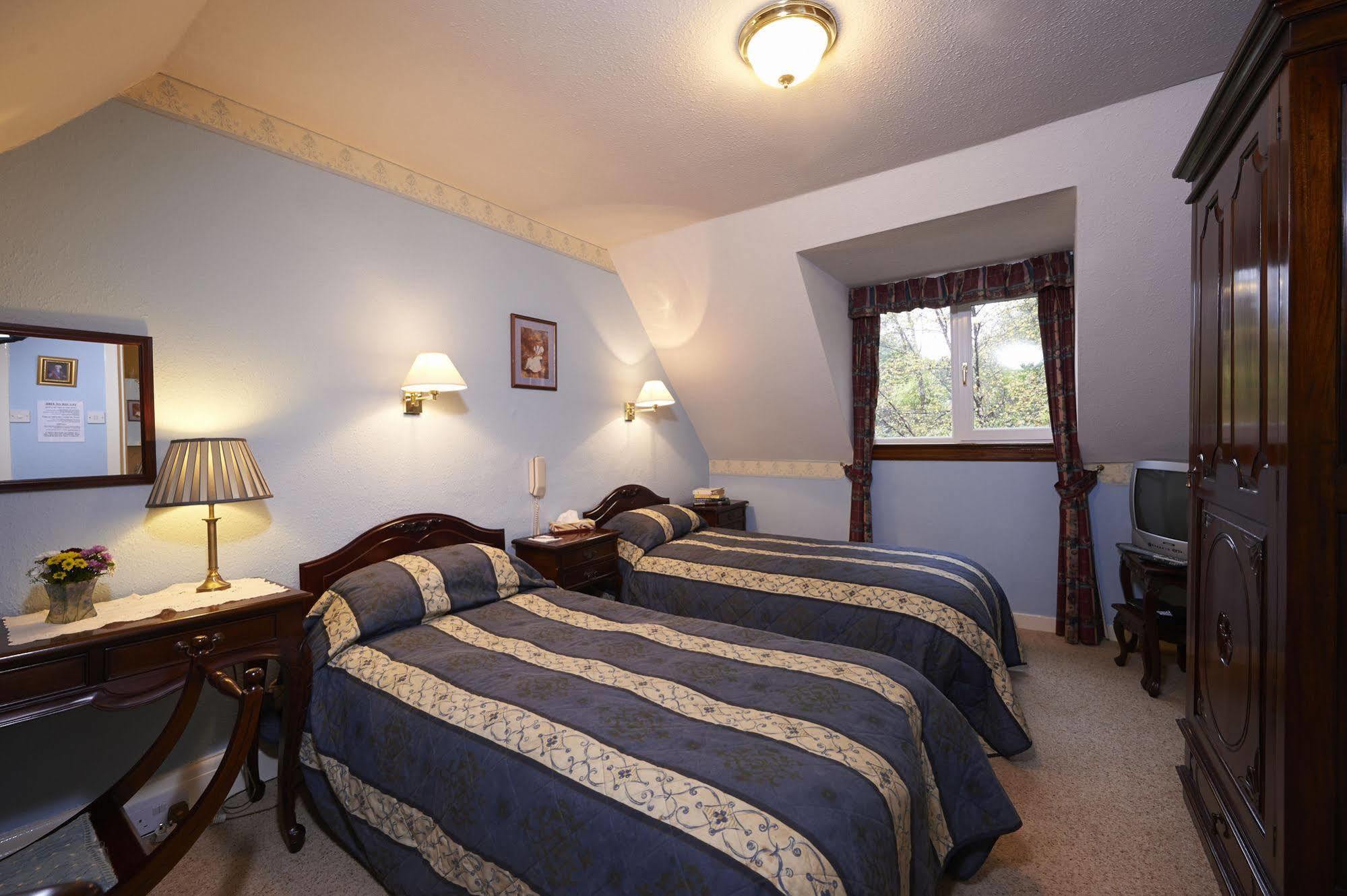 Stage House Bed & Breakfast Glenfinnan Kültér fotó